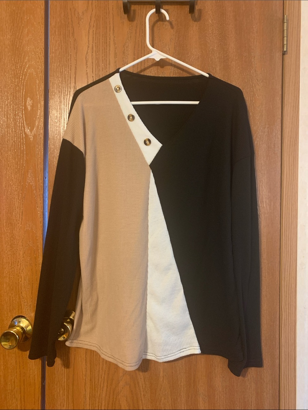 SHEIN Black, Beige & White Colorblock Button-Accent Long Sleeve Top